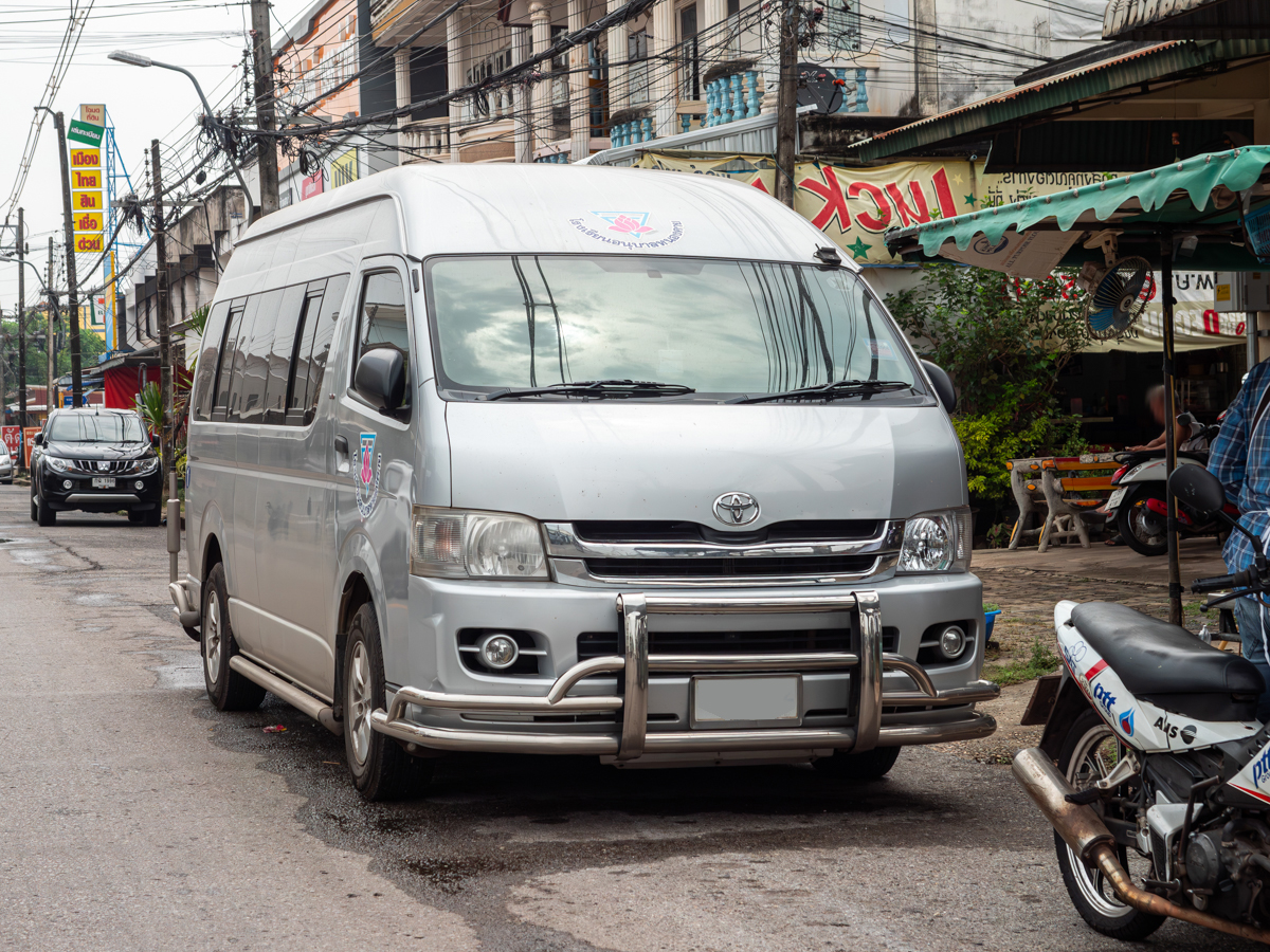 Toyota HiAce in Nong Khai (Thailand) - 10.04.2024