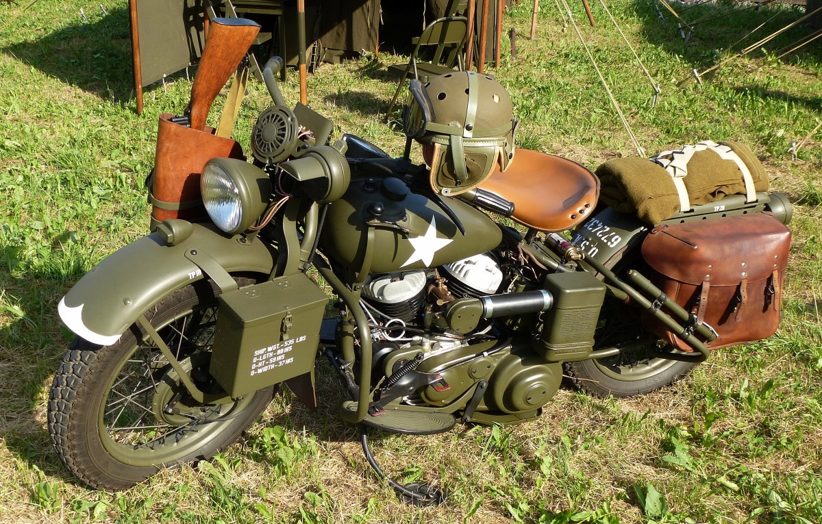 US-amerikanisches Militrmotorrad der Firma Harley Davidson beim 6.Int. Militrfahrzrugtreffen im Schweizerischen Militrmuseum Full, Juli 2015