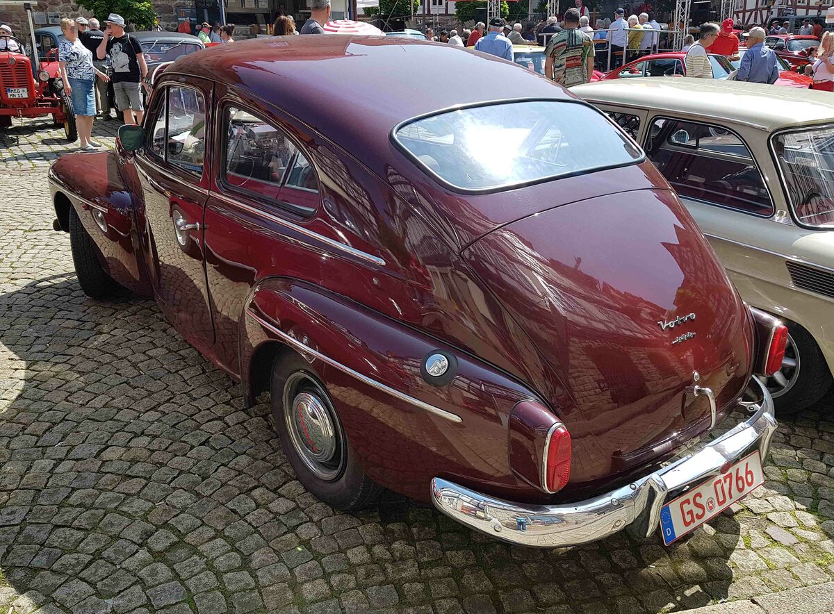 =Volvo 444, Bj. 1955, ausgestellt bei der Oldtimerveranstaltung in Spangenberg im Mai 2023