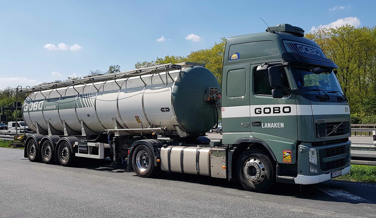 =Volvo-Tanksattelzug der Firma GOBO, aus Belgien, rastet an der A 3 im Mai 2022