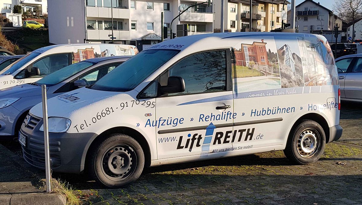 =VW Caddy von LIFT-REITH steht im Dezember 2020 in Fulda