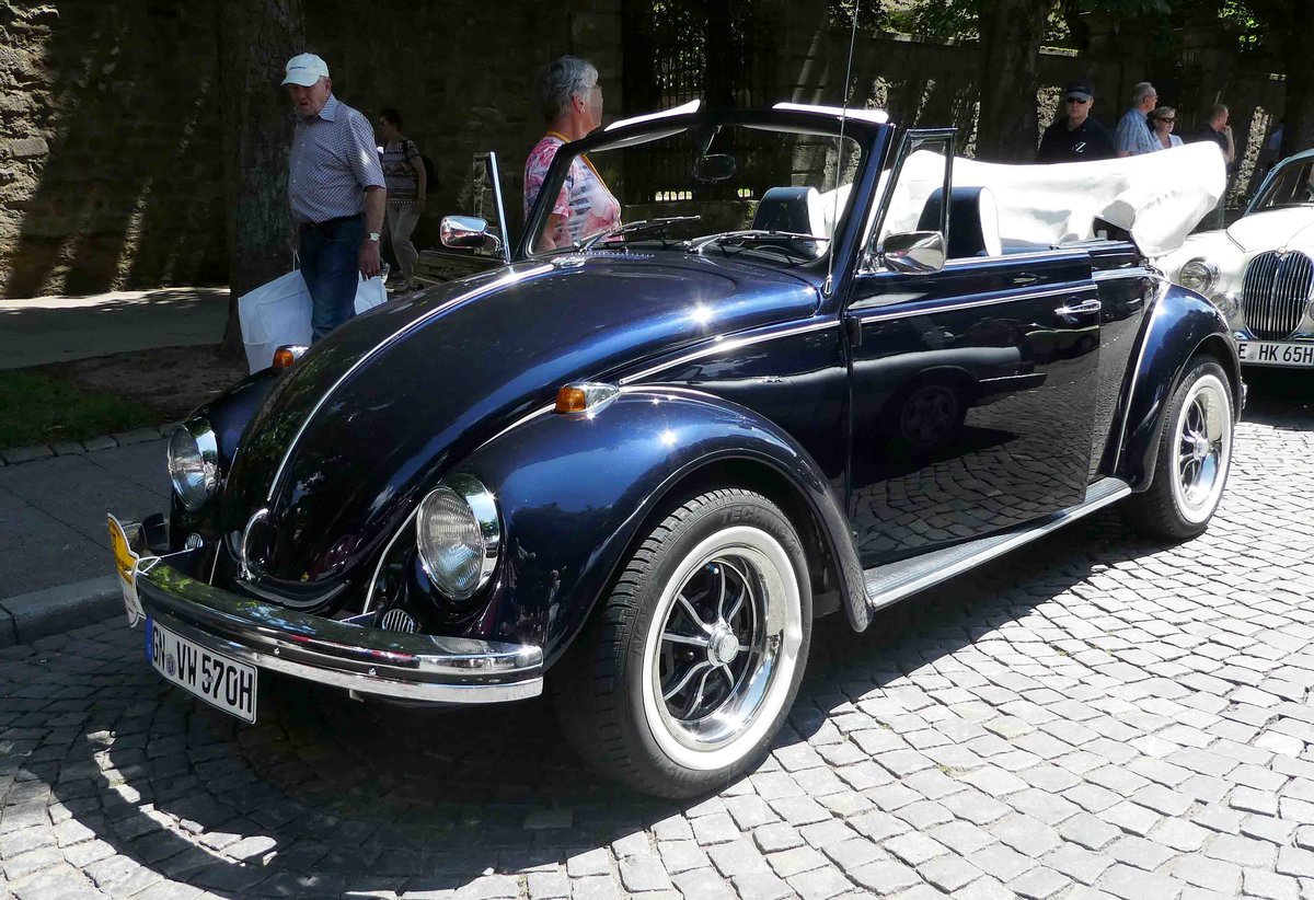 =VW Käfer Cabrio, 44 PS, Bj. 1970, gesehen anl. der ADAC Deutschland Klassik 2017 in Fulda, Juli 2017