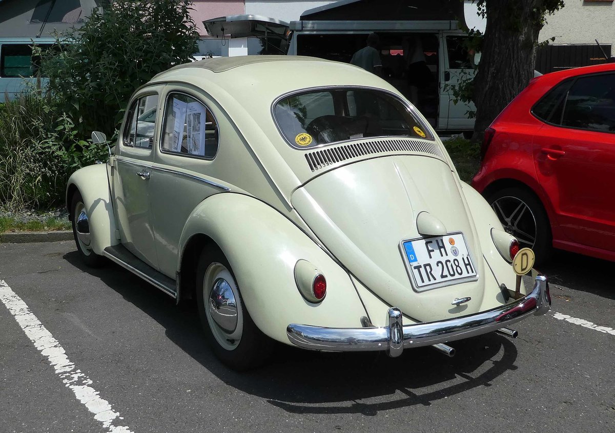 =VW Käfer steht in Bad Camberg im Juni 2019