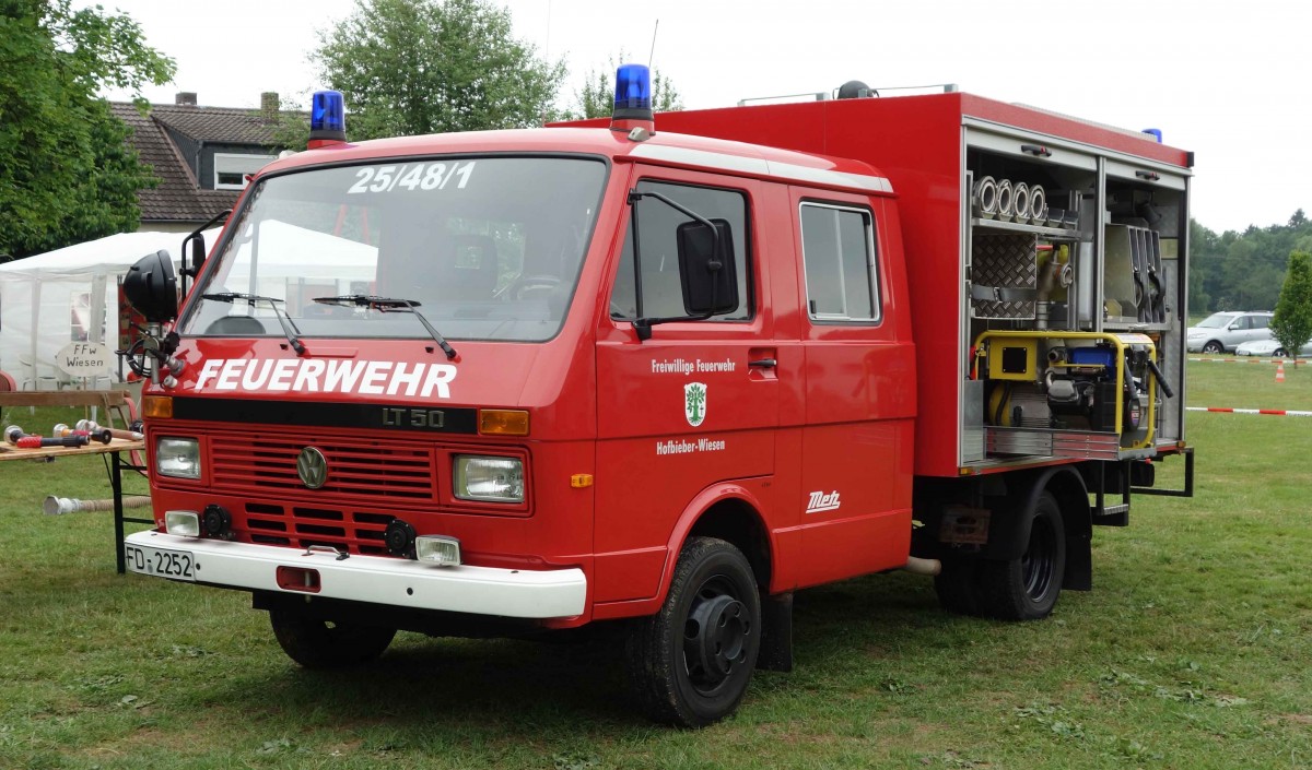 VW LTZ 50 als Löschfahrzeug der Freiwilligen Feuerwehr Wiesen, ausgestellt anl. der Jubiläumsfeier  850 Jahre Wiesen  in Hofbieber-Wiesen im Juni 2015