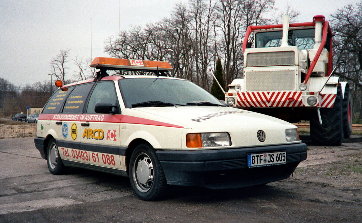 VW Passat B3 Variant Pannenhilfe der Firma Abschleppdienst Franke in Bitterfeld im Frühjahr 2004
