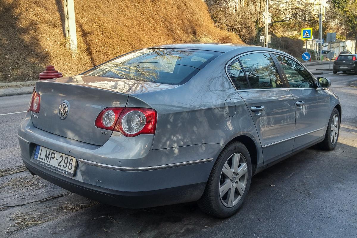 VW Passat B6 von hinten fotografiert in Januar, 2020