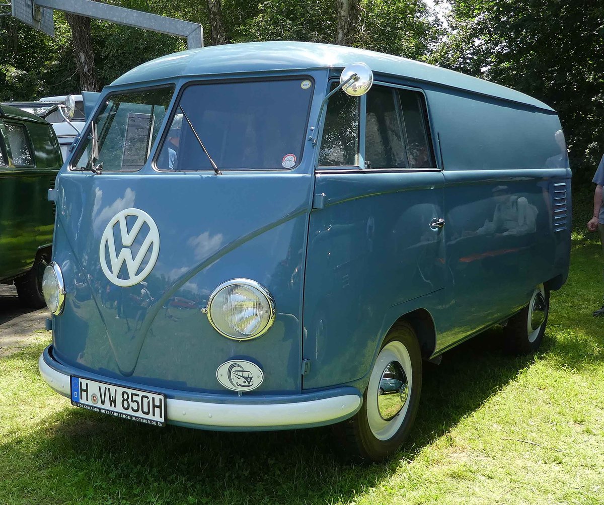 =VW T1, präsentiert auf dem Ausstellungsgelände in Bad Camberg anl. LOTTERMANN-Bullitreffen im Juni 2019