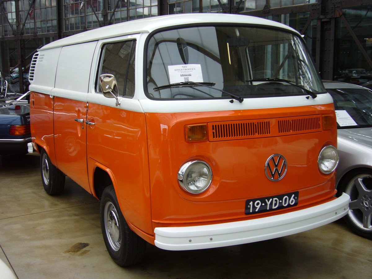 VW T2b Kastenwagen. 1972 - 1979. Classic Remise Düsseldorf am 16.05.2016.