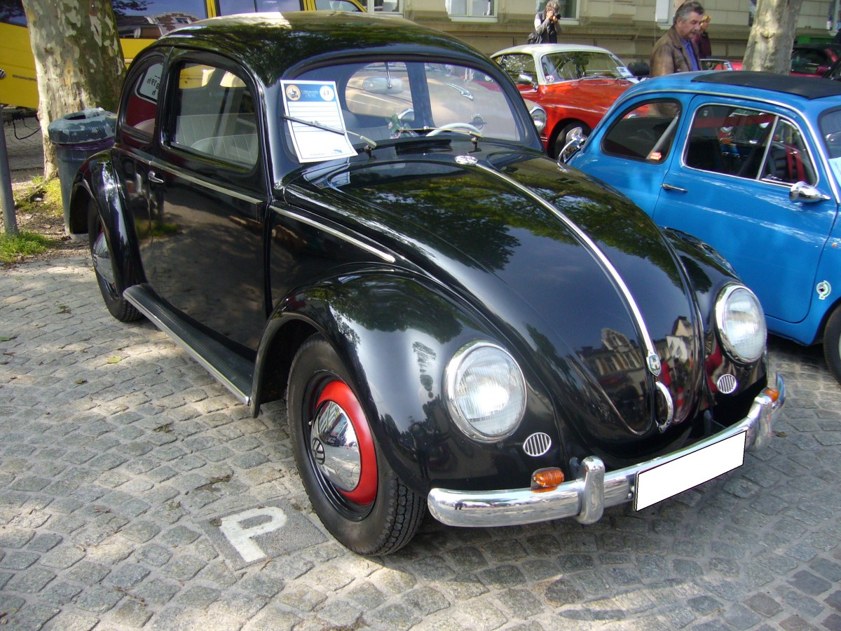 VW Typ 1 gebaut bis März 1953. 7. Kettwiger Oldtimerfrühling am 01.05.2014.