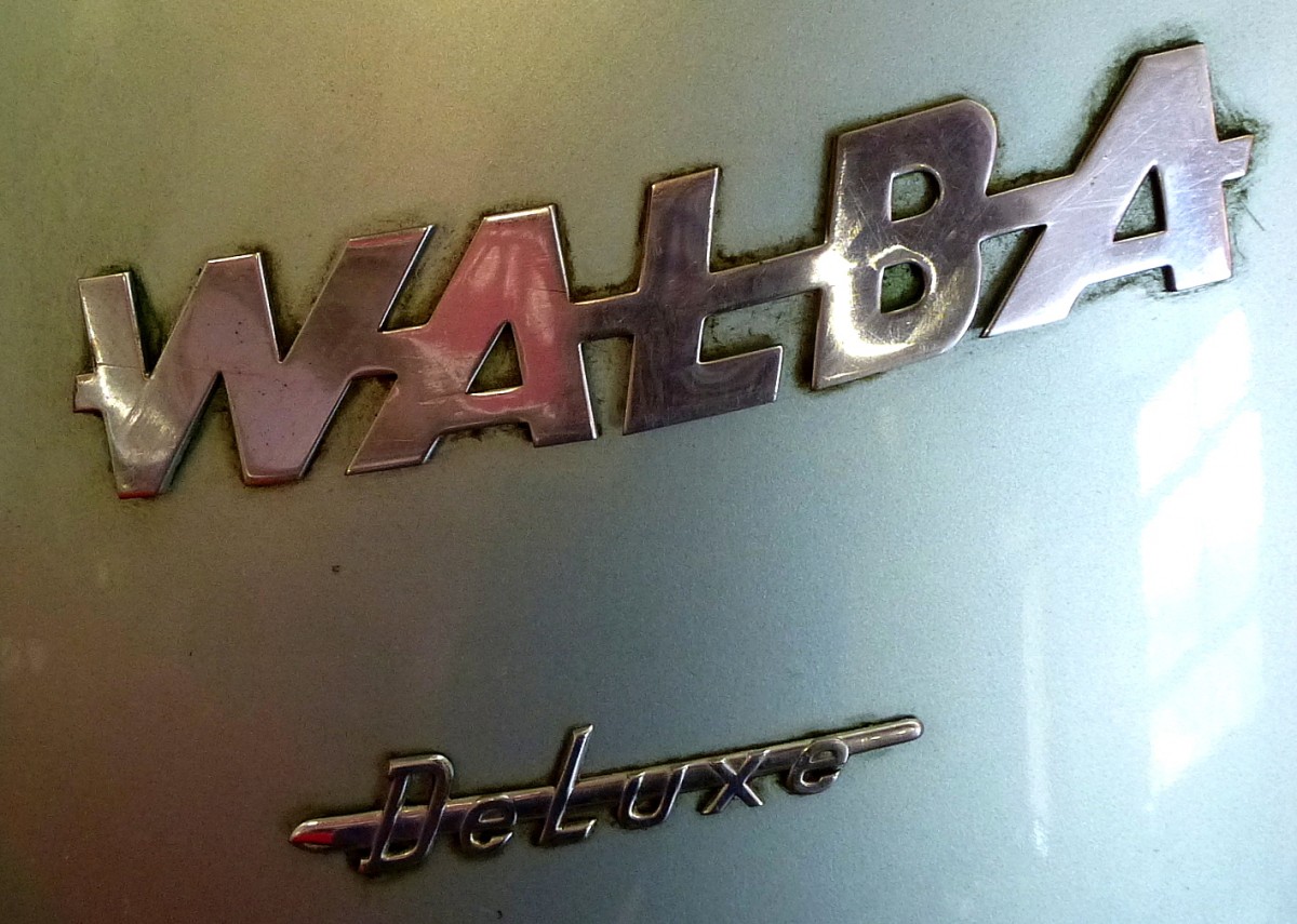 Walba Fahrzeugbau Reutlingen, Schriftzug am ersten vollverkleideten Motorroller Deutschlands, Baujahr 1952, die Firma bestand von 1949-52, Jan.2015