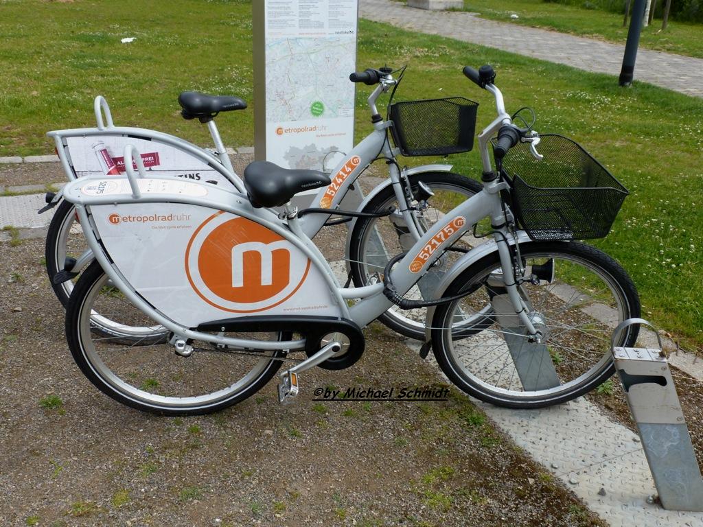 zwei Mietrder metropolradruhr in Herne Wanne Eickel an einer Station angeschlossen 16,06,2013