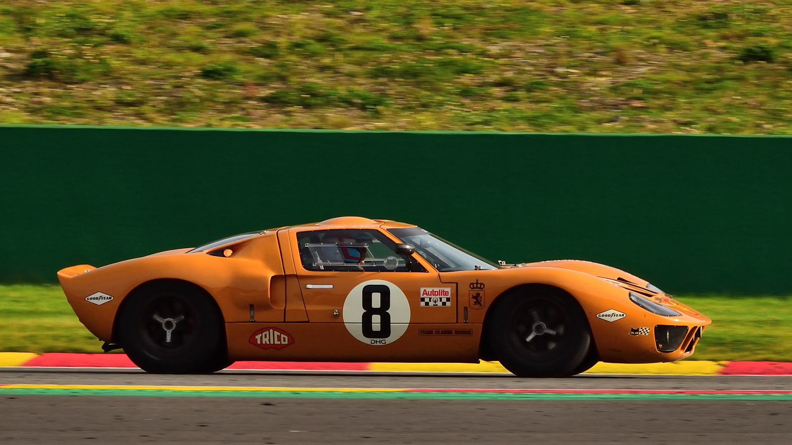 FORD GT40  Bj.1965, Fahrer: HART David (NLD), HART Olivier (NLD) & PASTORELLI Nicky (NLD) Hier beim 6h Classic Rennen am 30.09.2023 in Spa Francorchamps,
