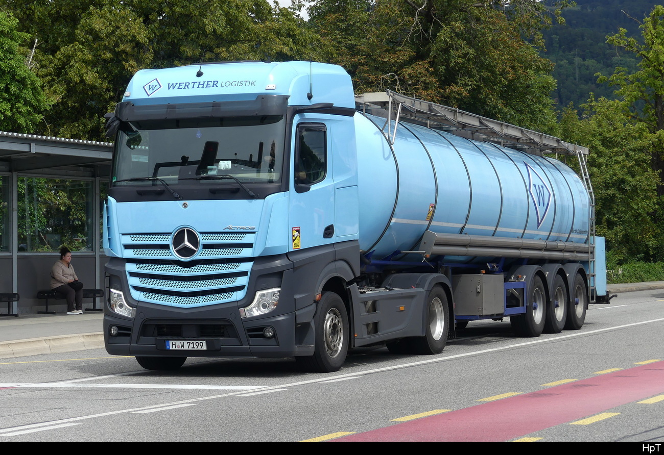 Mercedes Sattelschlepper unterwegs in Olten am 28.07.2023