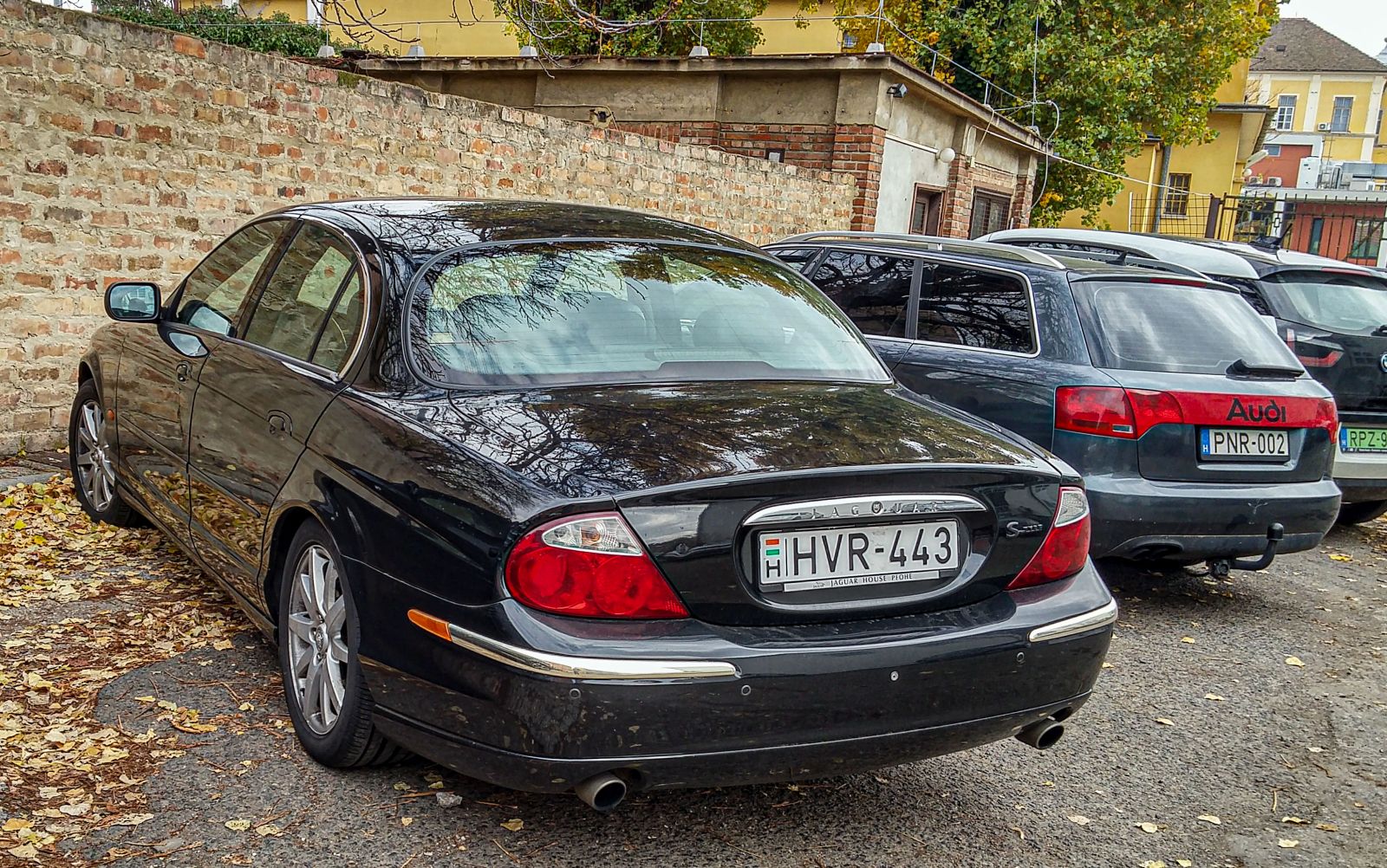 Rückanischt: Jaguar S-Type. Foto: November, 2021.