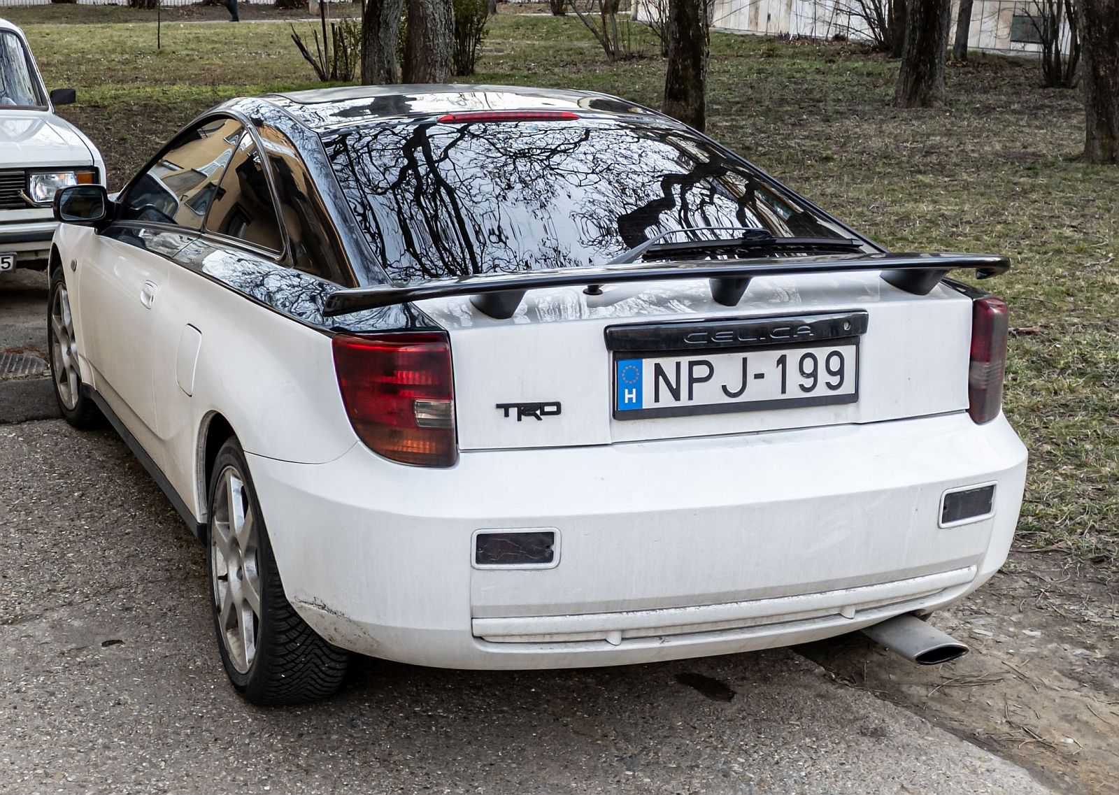 Rückansicht: Toyota Celica Mk7. Die Aufnahme stammt von Februar, 2022.