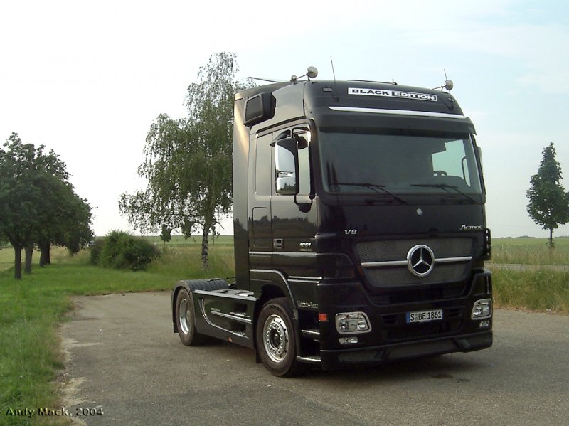 Actros 1861 Black Edition im Sommer 2005...