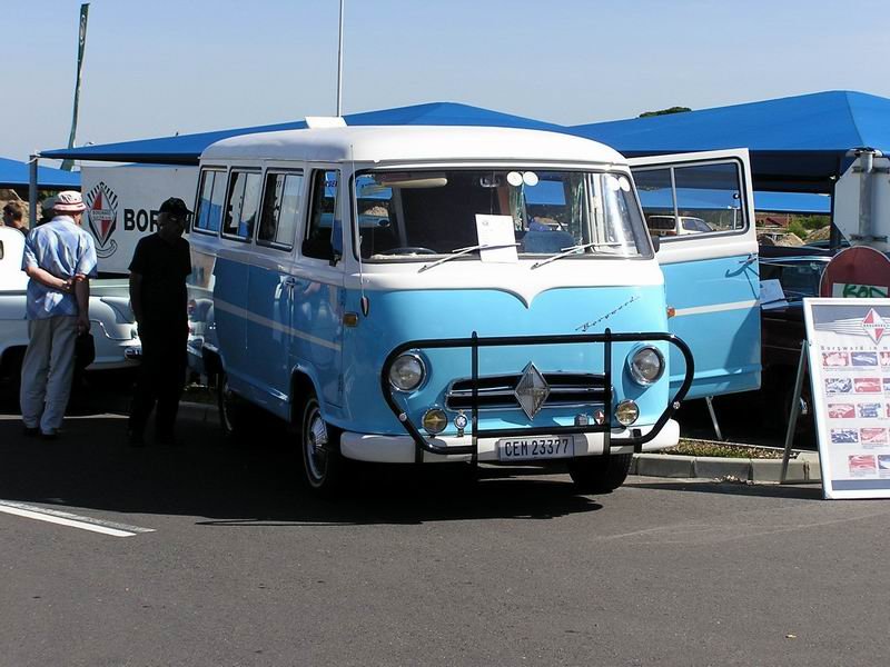 Auch im Sdlichen Afrika vertreten, Borgward Bus
