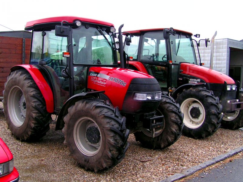 CASE-JX1070C contra NEW-HOLLAND Traktor; 080429