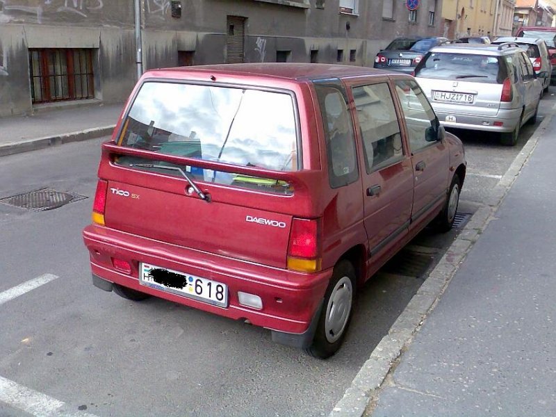 Daewoo Tico, auf der Basis des Suzuki Alto (1988).
Gebaut zwischen 1991 und 2001.