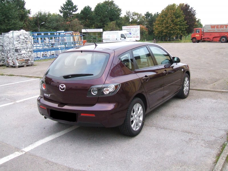 Der nagelneue Mazda 3 mit Sonderausstattung ,105 PS.(21.09.2007)