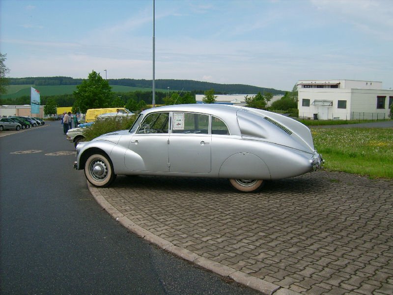 Der Tatra Typ87 aus der Seitenperspektive beim Treffen in Auerbach Rebesgrn