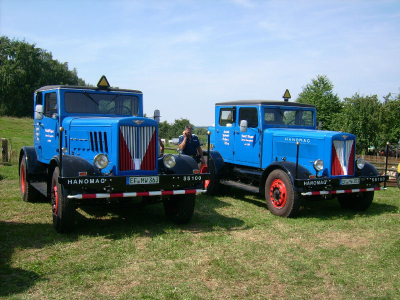 Diese beiden hanomag Zugmaschinen waren in Bocka beim Oldtimertreffen zu sehen