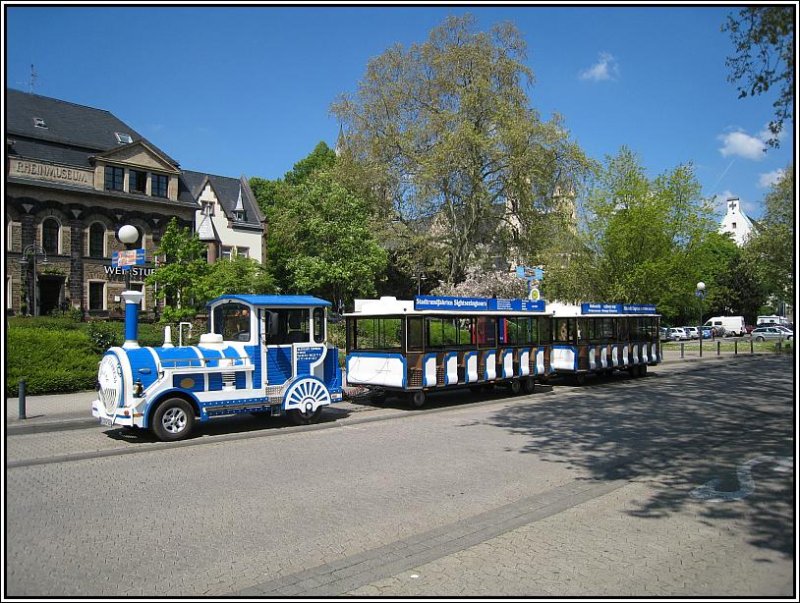 Diese Straen-Eisenbahn war am 07.05.2008 in Koblenz unterwegs.
