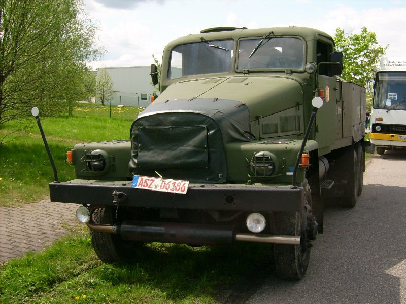 Dieser G5 Tankwagen stand im oberen Bereich des Gewerbegebietes beim Treffen in Hartmannsdorf