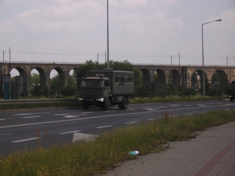 Ein LKW mit Polnischen Soldaten.