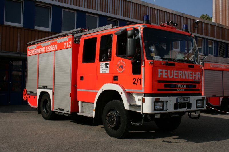 Feuerwehr Essen
2/1  E 2844
Iveco Magirus FF 135 E24
LF 16/12


