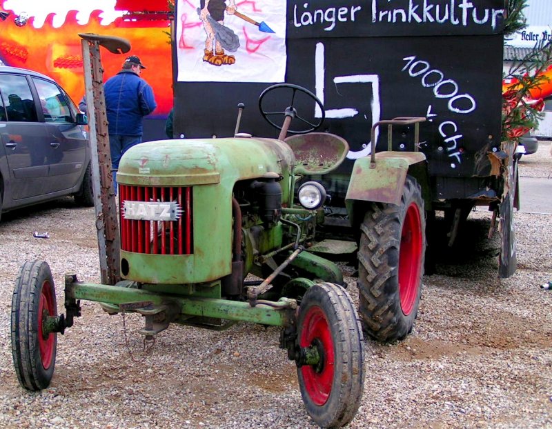 HATZ-Traktor; Von 1953 bis 1964 stellte HATZ Gmbh in Ruhstorf Traktoren her . Diese Traktoren werden noch heute als die schnsten der Traktorgeschichte bezeichnet. Ried i.I.080120