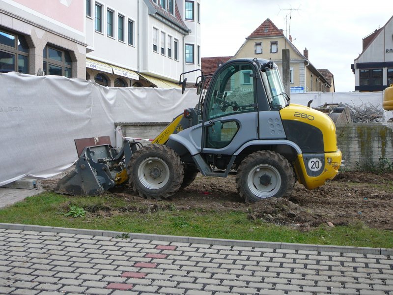 Kramer 280 steht auf einer Baustelle in Werneck, 14.10.2009