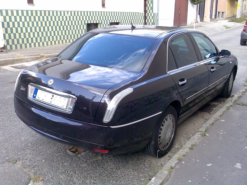 Lancia Thesis. Sowohl extravagant als auch elegant.