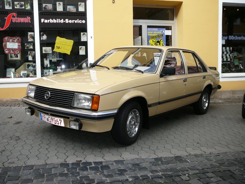 Opel Rekord ausgestellt am 24.08.08 in 36088 Hnfeld anl. der 5. Old- und Youngtimerausstellung