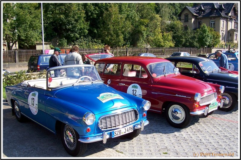 SKODA FELICIA CABRIO 1961, OKTAVIA KOMBI 1964, Bildschne tschechische Farhrzeuge der frhen sechziger Jahre, ausgestattet mit 1,2 L.-Viertakt Motoren, 50 + 47 PS, SACHSEN CLASSIC 2005 Bad Schandau