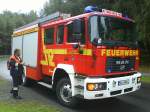 Lschfahrzeug der freiwilligen Feuerwehr Altenstadt a.d. Waldnaab nach einem Einsatz.
Aufgenommen am 17.8.2007.