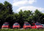 Mehrere Mannschaftswagen von verschiedenen Freiwilligen Feuerwehren in Zeulenroda zum Deutschlandcup im Feuerwehrsport. Foto 30.06.2012
