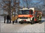 Whrend eines Spaziergangs im Dsseldorfer Medienhafen am 11.01.2009 traf ich gegenber dem Landtag ein relativ groes Feuerwehraufgebot (3 oder 4 Fahrzeuge) an, u.a.