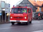 KLF; VW LT 35 mit Tragkraftspritze (VW Supermatik 80) ist seit 1980 im Dienste der FF-Engersdorf, hier im Lotsen-Einsatz an der B143; 090117