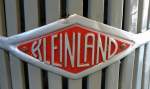 Kleinland, Schriftzug am Khler eines Oldtimer-Traktore, die Firma Burischek in Breitenbrunn/Allgu baute von 1949-56 Traktoren unter diesem Namen, Sept.2013