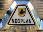 Neoplan Auwrter, Logo an einem Oldtimer-Reisebus, die Firma wurde 1935 in Stuttgart von Gottlob Auwrter gegrndet, Mai 2014