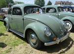 =VW Brezel-Käfer steht auf dem Ausstellungsgelände in Bad Camberg anl. LOTTERMANN-Bullitreffen im Juni 2019