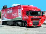 Soeben eingetroffen, einer von 6 Coca-Cola & Kronen Zeitung FAN-Tour Trucks  DAF-XF105.460  welche in sterreich anlsslich der UEFA EURO 2008™ am Messegelnde in RIED i.I.; 080615