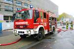 Feuerwehr Frankfurt Oberrad IVECO LF am 15.10.22 bei der Frankopia 2022 im Frankfurter Osthafen