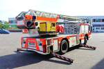 Feuerwehr Aschaffenburg IVECO/Magirus DLK23/12 (Florian Aschaffenburg 1/30-2) am 01.07.23 bei einen Fototermin.