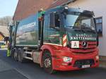 =MB Actros als Müllentsorgungsfahrzeug der Firma KNETTENBRECH & GURDULIC unterwegs in Hünfeld, 03-2019