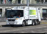 Mercedes Müllwagen unterwegs in der Stadt Zürich am 29.04.2023