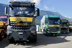 Ein MB Actros von Boschung und ein MB Actros Sattelzug und ein Volvo von Schachtler Transporte am 26.6.22 beim Trucker Festival Interlaken.