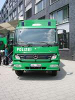 Ein Mercedes Benz Atego der Bereitschafts Polizei Hessen der Taucher am 28.05.11 in Frankfurt am Main 