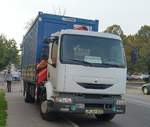Renault Midlum, Containertransport. Foto: Oktober, 2019 in Pécs, Ungarn.